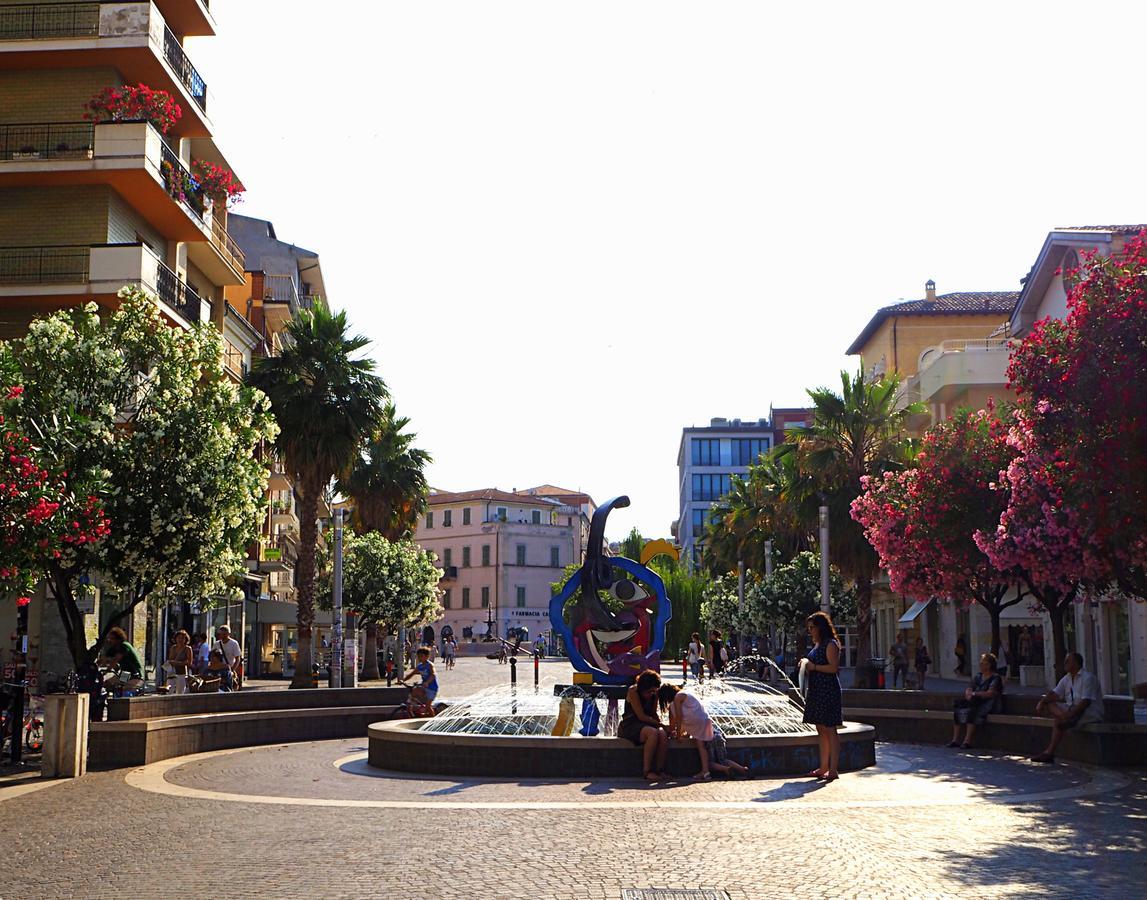 B&B Incanto Sotto Il Mare San Benedetto del Tronto Exterior photo